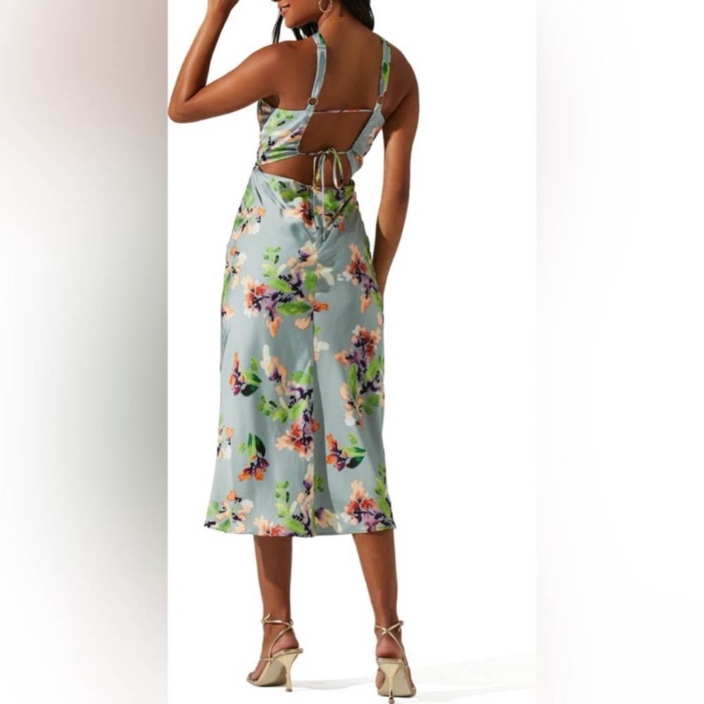 Astr The Label Sandrine Floral Halter Tie Open Back Midi Dress - Picture 4 of 10